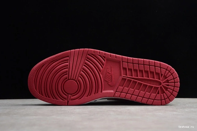 554724-066 Bred Mid  Jordan Toe Air 1 0818